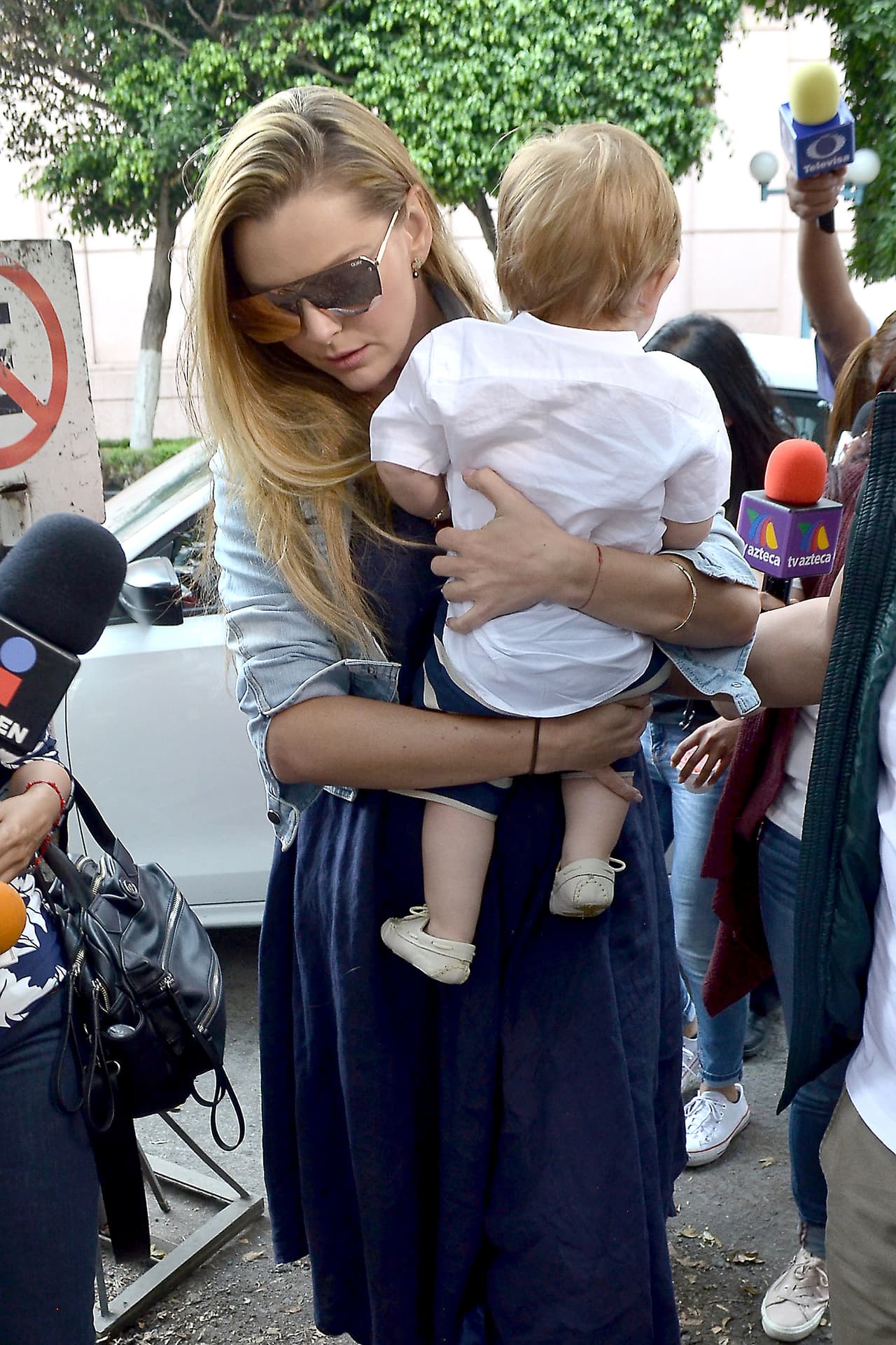 Tras haber estudiado la apelación de Julián Gil, 
<b>el juez ratificó el fallo a favor de la actriz venezolana</b>, y ahora su hijo podrá acompañarla a Miami cuando De Sousa tenga que cumplir con actividades laborales en esa ciudad.