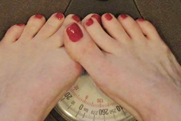 Los días de fiesta se traducen en un montón de tentaciones que nos llevan a abandonar los hábitos saludables que hemos estado trabajando todo el año.