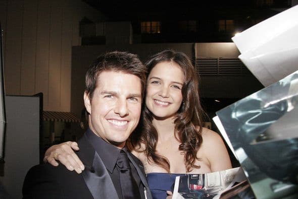 Se dijo que el anillo de bodas contó con un diamante de cinco quilates.