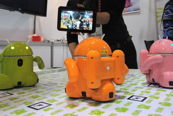 Estos robots son de Roboware que operan también robots inteligentes de juguete.