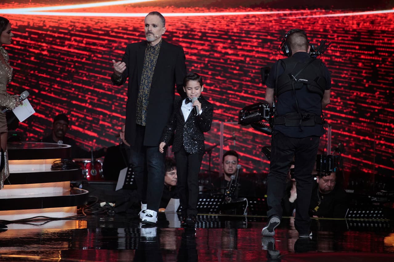 Ya con el tono adecuado, Kevin interpretó el tema por segunda ocasión.