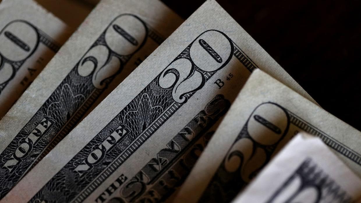 Algunas familias texanas ya comenzaron a recibir el 
<a href="https://www.univision.com/local/austin-kakw/cuando-podrias-recibir-el-tercer-cheque-del-estimulo-economico-video">tercer cheque de estímulo</a>, mientras otras preguntas si serán elegibles para la ayuda. Como es el caso de Ventura, que preguntó a través de las redes sociales de Univision 62 si lo recibirá.
<br>
<br>
<b><a target="_blank" href="https://sa.www4.irs.gov/irfof-wmsp/login">Mira dónde está tu cheque aquí. </a></b>Para acceder al servicio, te piden ingresar el número de Seguro Social del beneficiario, la fecha de nacimiento y el código postal.
<br>