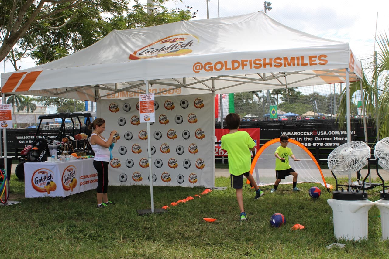 Cientos de personas se dieron cita al Kendall Soccer Park para participar y disfrutar de un torneo familiar.