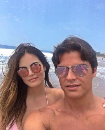 "¡Feliz cumpleaños, esposo Juan Carlos Valladares! Un nuevo año que celebrar de tu vida. Lo más lindo que exista en este universo siempre para ti. ¡Te amo! ¡Feliz cumpleaños, mi amor!", escribió la ex Miss Universo junto a esta postal.