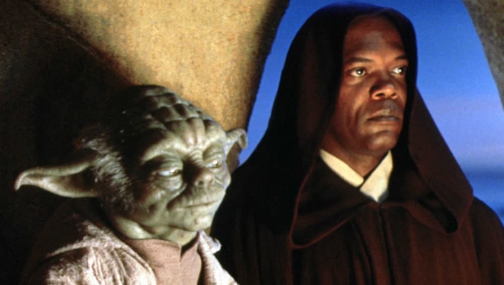 Tras triunfar en el papel de Jules Winnfield, Samuel L. Jackson se unió a otras películas como 'A Time to Kill' (1995), 'A Long Kiss Goodnight' (1996) y 'The Red Violin' (1998), pero el trabajo por el que se ganó el corazón de los fans fue por darle vida a Mace Windu, en la trilogía de las precuelas de 'Star Wars' que inició con 'The Phantom Menace' (1999).