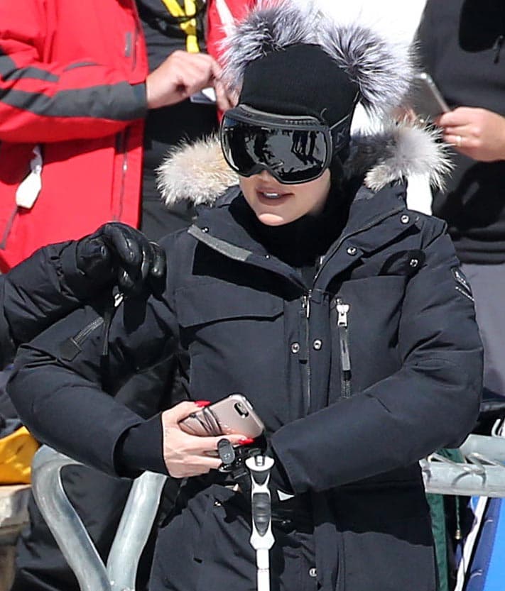 Khloé no podía dejar de sacarse selfies y videos.