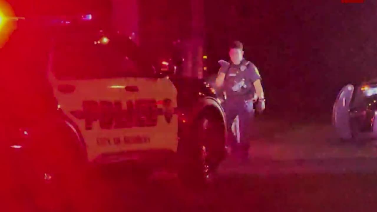 Autoridades buscan a conductor tras atropellar y matar a dos adultos mayores en Reedley