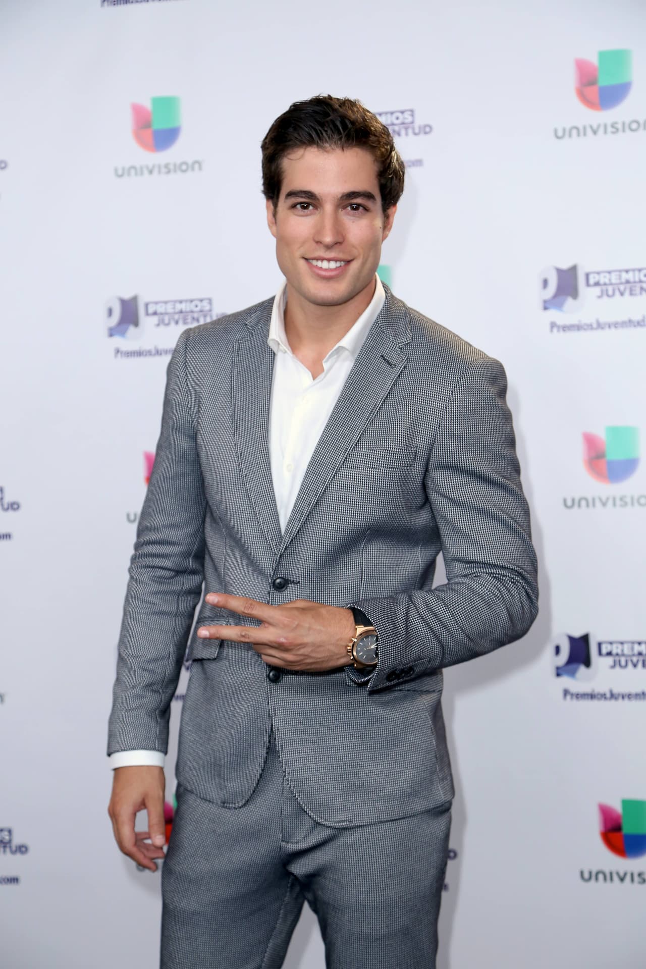 A pesar de su ocupada agenda de trabajo, Danilo viaja a Ecuador cada vez que puede y, si es posible, se queda por cortas temporadas para disfrutar a sus familiares, quienes también lo visitan en México.
<br>