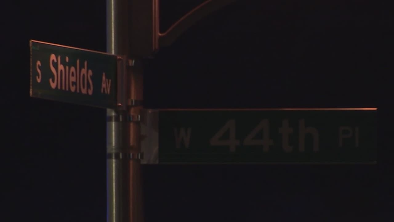 Las autoridades dieron con el vehículo en una locación a 5 minutos de donde ocurrió el robo, en la cuadra 4400 de S. Shields.