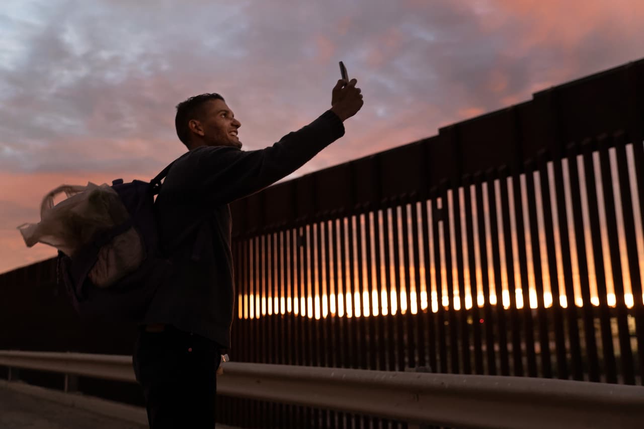 En la frontera de Arizona han procesado a 18,824 inmigrantes de Brasil. 16,000 llegaron en unidades familiares, 2,749 llegaron como adultos cruzando solos y 75 menores solos.