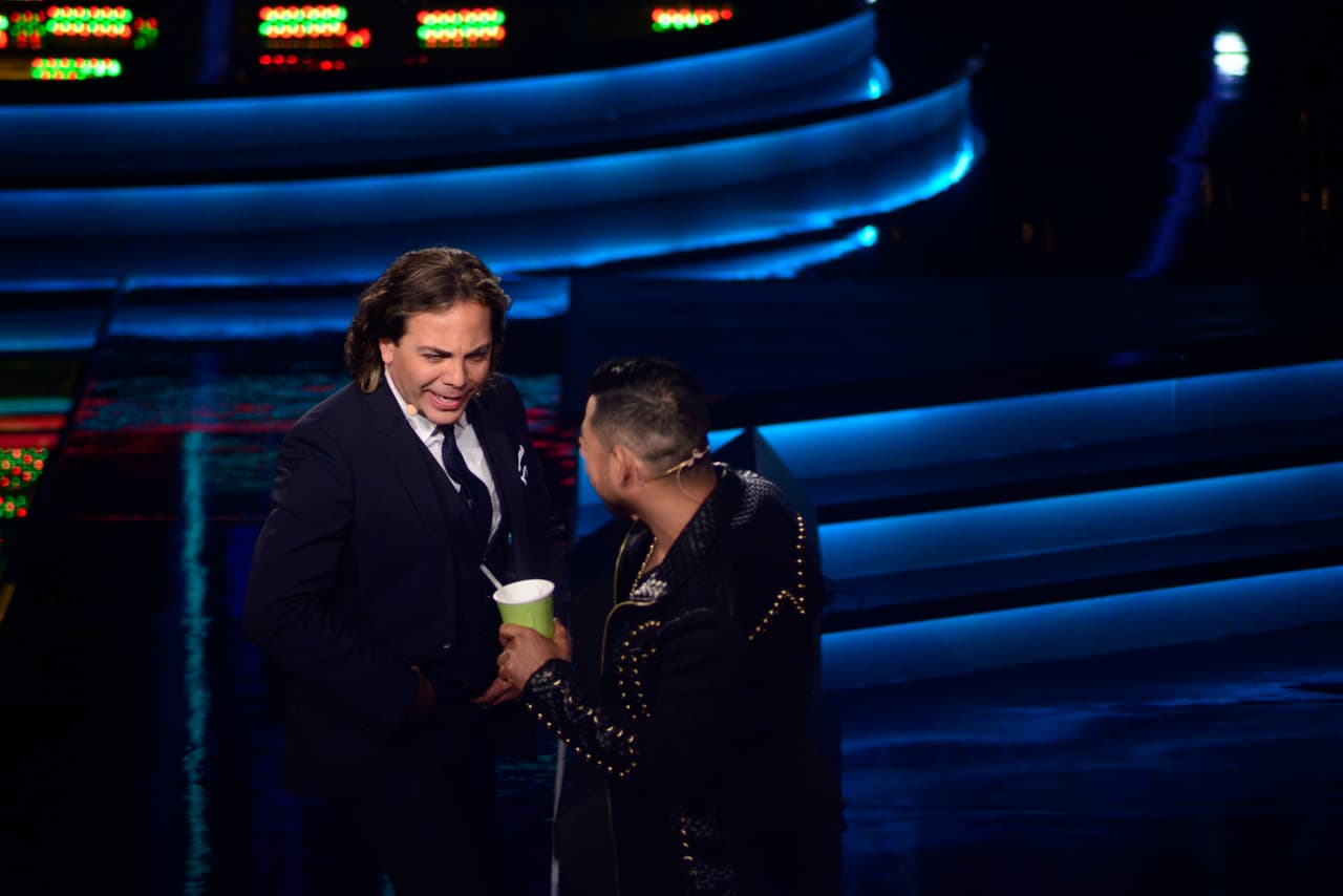 Parece que no se llevan bien, pero la realidad es que Espinoza y Cristian tienen una gran relación de amistad, eso sí, no dejan de pelear, decirse de cosas, bailar y cantar juntos logrando todo un show, pero al final, este dueto nos hace reír con sus ocurrencias.