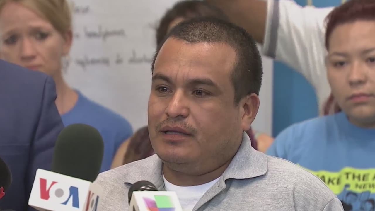 ICE extiende el permiso de estancia del inmigrante hondureño que, después de desconectar a su hija, aún lucha contra la deportación