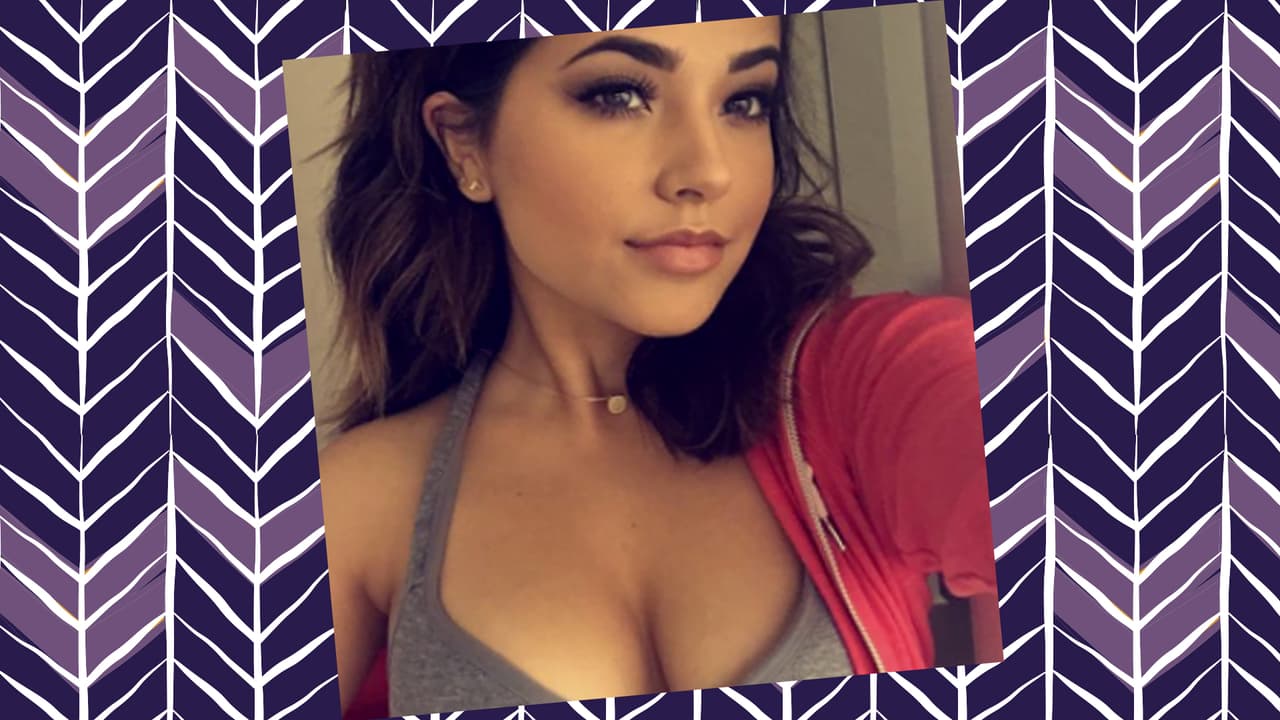 Vivian pudiera ser fácilmente la doble de nuestra Becky G. Ambas cantan, bailan y adoran las cámaras. A Becky la vimos de jueza invitada en Pequeños Gigantes USA y Vivian tampoco es ajena a los shows de Univision pues participó en 2016 en Va Por Ti. ¿En qué se parecen y en qué no?