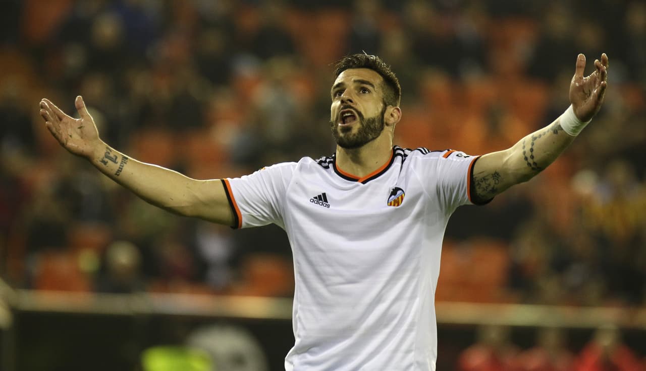 Valencia 4-0 Granada: Negredo el verdugo del Granada en Copa
