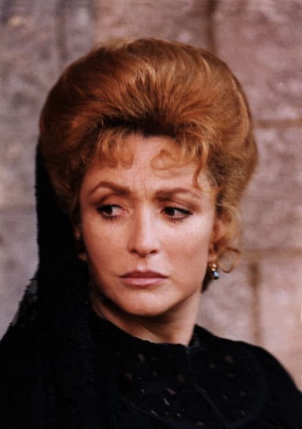 Ese mismo año fue parte del melodrama histórico 'La antorcha encendida', con el personaje de 'Doña Bernarda de Muñiz'.