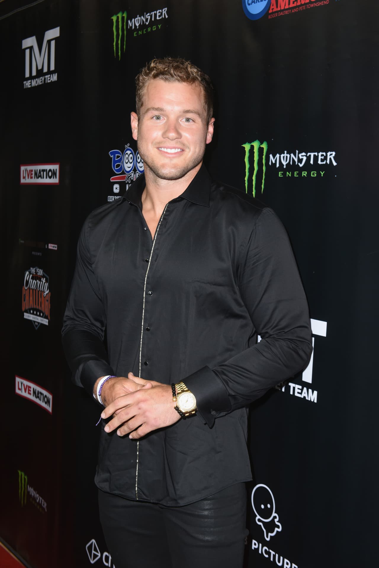 Colton Underwood, famoso por su participación en el reality show 'The Bachelor',
<b><a href="null">anunció la mañana de este miércoles 14 de abril que es gay</a></b>.