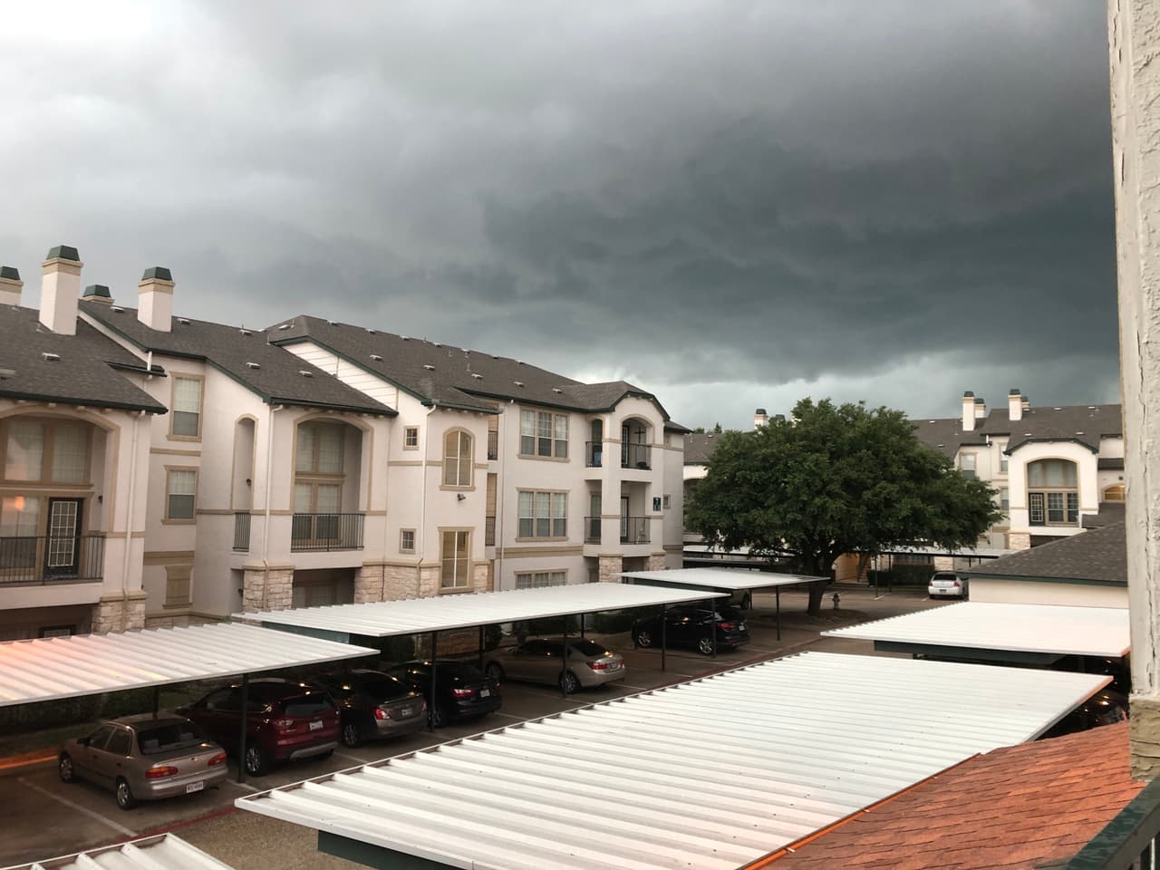 Tormentas severas llegan al Metroplex