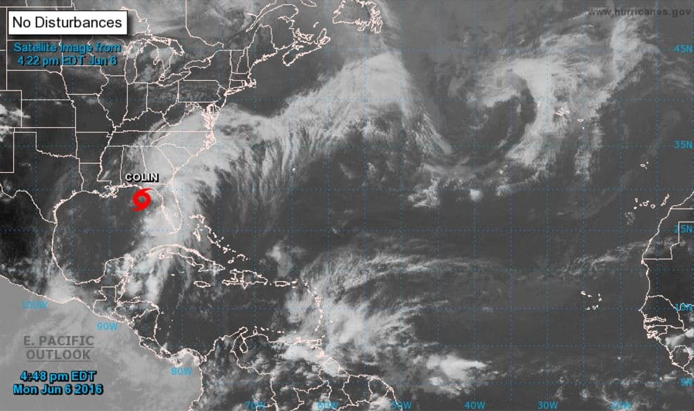 Parte de Florida experimenta fuertes lluvias y viento por tormenta Colin