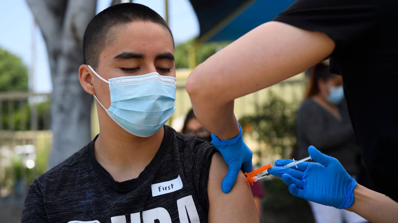 ¿Qué es la miocarditis? El síntoma reportado en algunos adolescentes que reciben la vacuna contra covid-19