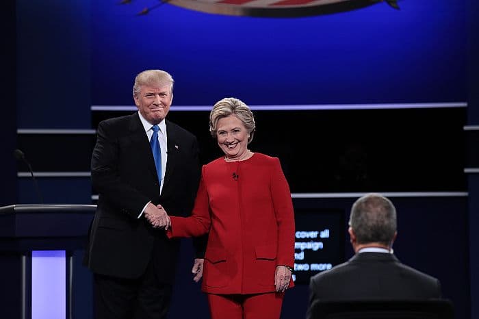 Hillary Clinton usó pantalones en el debate (te decimos por qué)