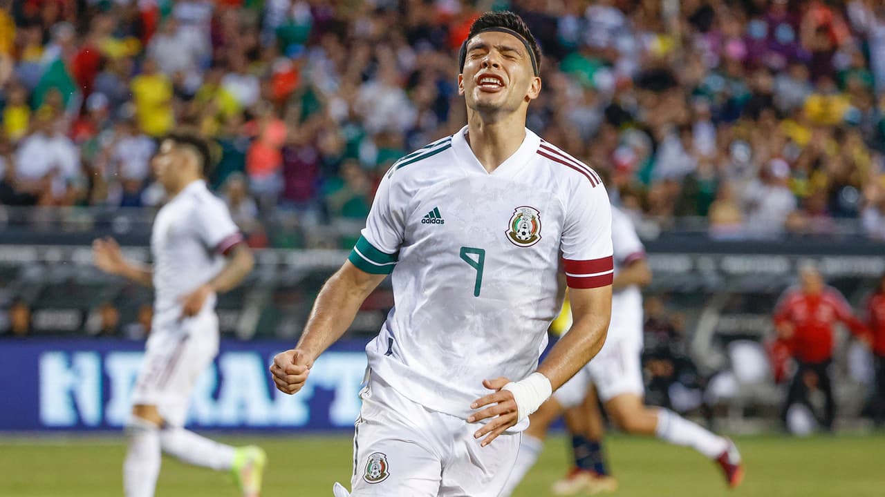 Cinco futbolistas son liberados de la concentración del Tri