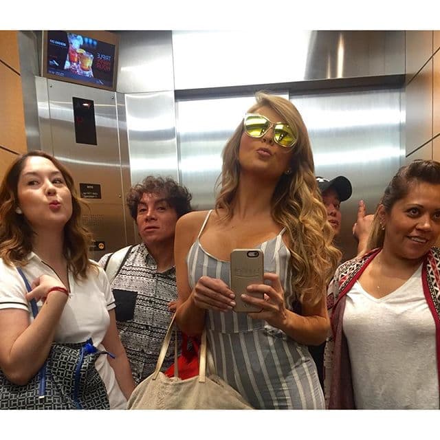 Marjorie siempre tiene toda la actitud positiva. "Buenos díasssssssss equipo trabajador �� listos para triunfar" escribió en su cuenta de Instagram y seguramente de la misma forma llega al set de grabación de la novela.