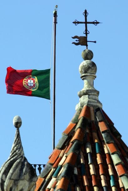 Por debajo de BBB- o de Baa3, los países están considerados como prestatarios poco fiables, es decir que la deuda que emiten está considerada como una inversión especulativa por lo menos por una de las agencias de calificación. Es el caso de Irlanda, Portugal, Indonesia, Turquía o Argentina.