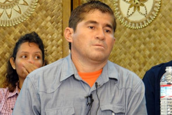 Alvarenga, de 37 años y quien salió a pescar tiburones en la costa mexicana del Pacífico en diciembre de 2012, apareció el 30 de enero pasado en las Islas Marshall.