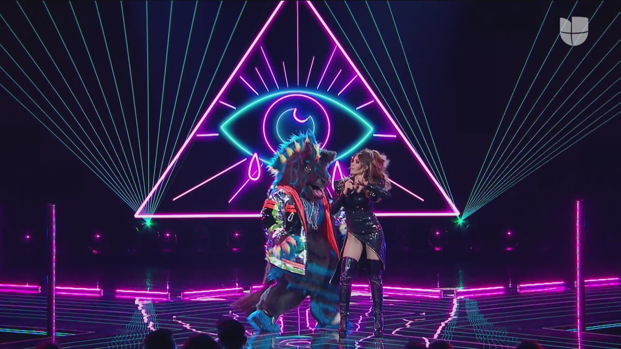 Seguido de ellos, Cebra y Gloria Trevi se 'alocaron' al interpretar 'Me lloras' y pusieron a bailar al jurado y al público presente.