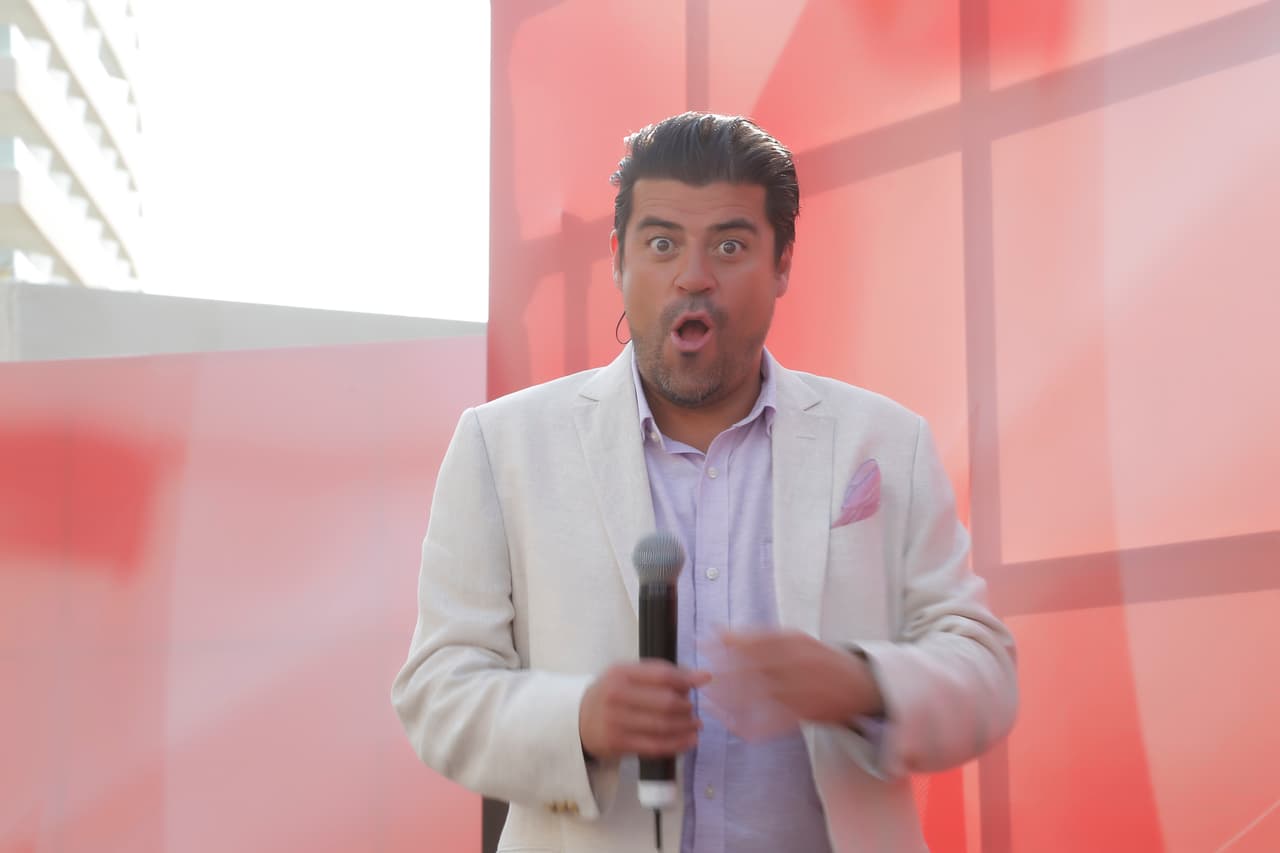 Y para agregarle humor ´el burro ‘no dejaba de hacer caras graciosas.