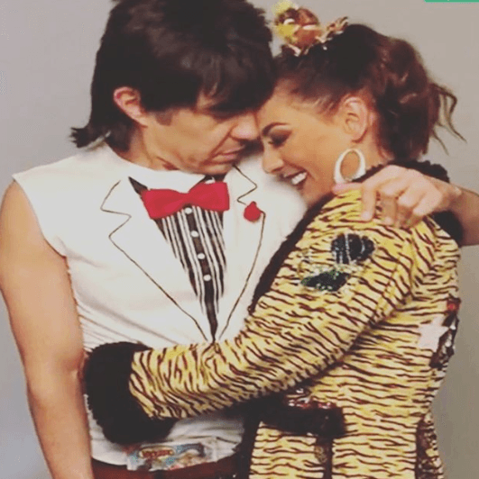 Sin embargo, en la última publicación que Consuelo publicó y que en un principio comentamos, el actor le respondió así: "Es una bendición estar juntos nuevamente en el escenario y en la vida. Y no te pienso soltar!!!!!😊🙏❤️".