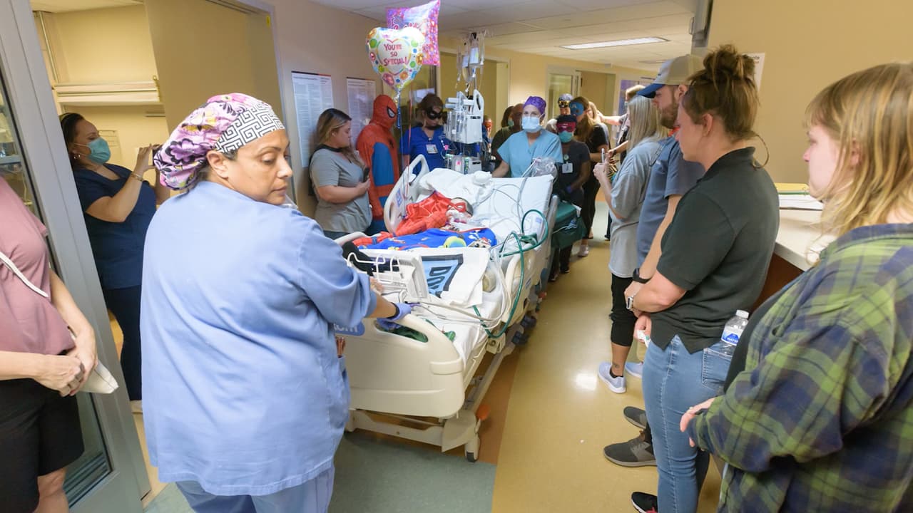 <b>"En lo profundo del dolor, ha nacido la esperanza. </b>Cada persona tiene un una historia única que contar, una que seguramente no será olvidada. Y Mars tiene una historia dulce. 
<b>Era el niño más dulce que jamás hayas conocido,</b> y era amado por cualquiera que lo conociera", dijeron al momento de despedir a Mars.