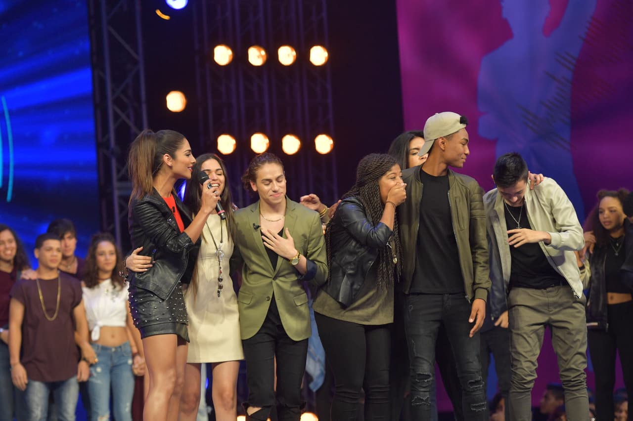 Después de haberse presentado ante los fans, ellos eligieron con su voto a la mejor banda.