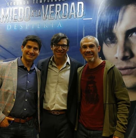 "Mi trabajo durante la filmación era que hubiera una ambulancia y el equipo necesario. Sobre todo, soy la encargada que estuvieran los 'stunts', que son los que demandan los actores", señaló.