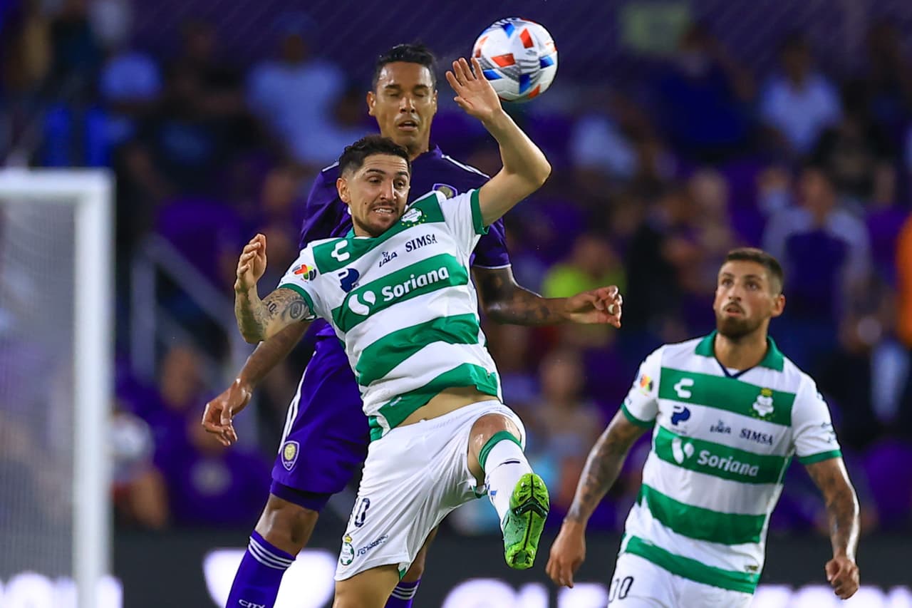 Juan Ferney Otero se pone la capa de héore y con su solitario gol al minuto 30, Santos vence 0-1 al Orlando City en los cuartos de final.