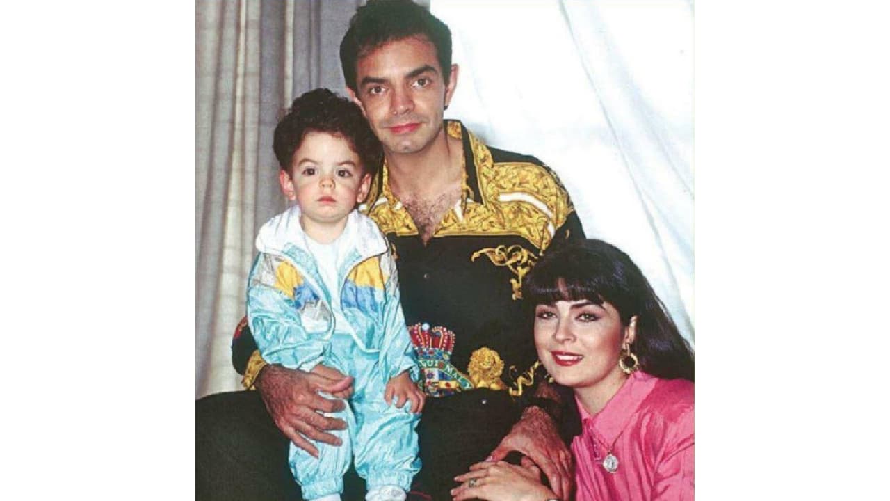 Eugenio Derbez, Victoria Ruffo y José Eduardo.