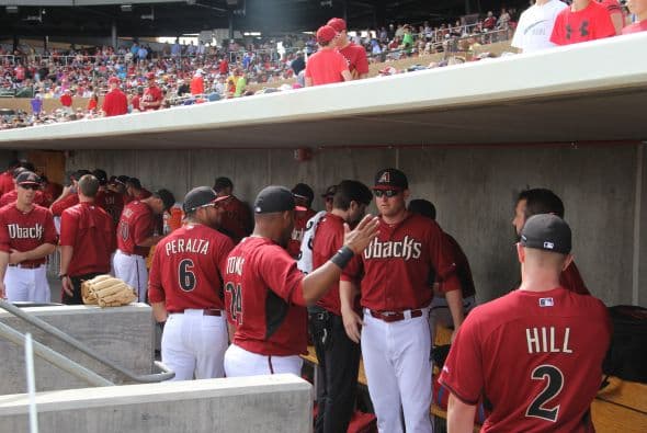 ¡El famoso comediante Will Ferrell se lució jugando con 10 equipos diferentes de la MLB  en cinco partidos del Spring Training en un solo día! Mientras los fans le hacían porras al comediante, éste les hacía bromas desde la cancha. Su hazaña fue grabada para una producción televisiva que será transmitida por HBO a finales de año.