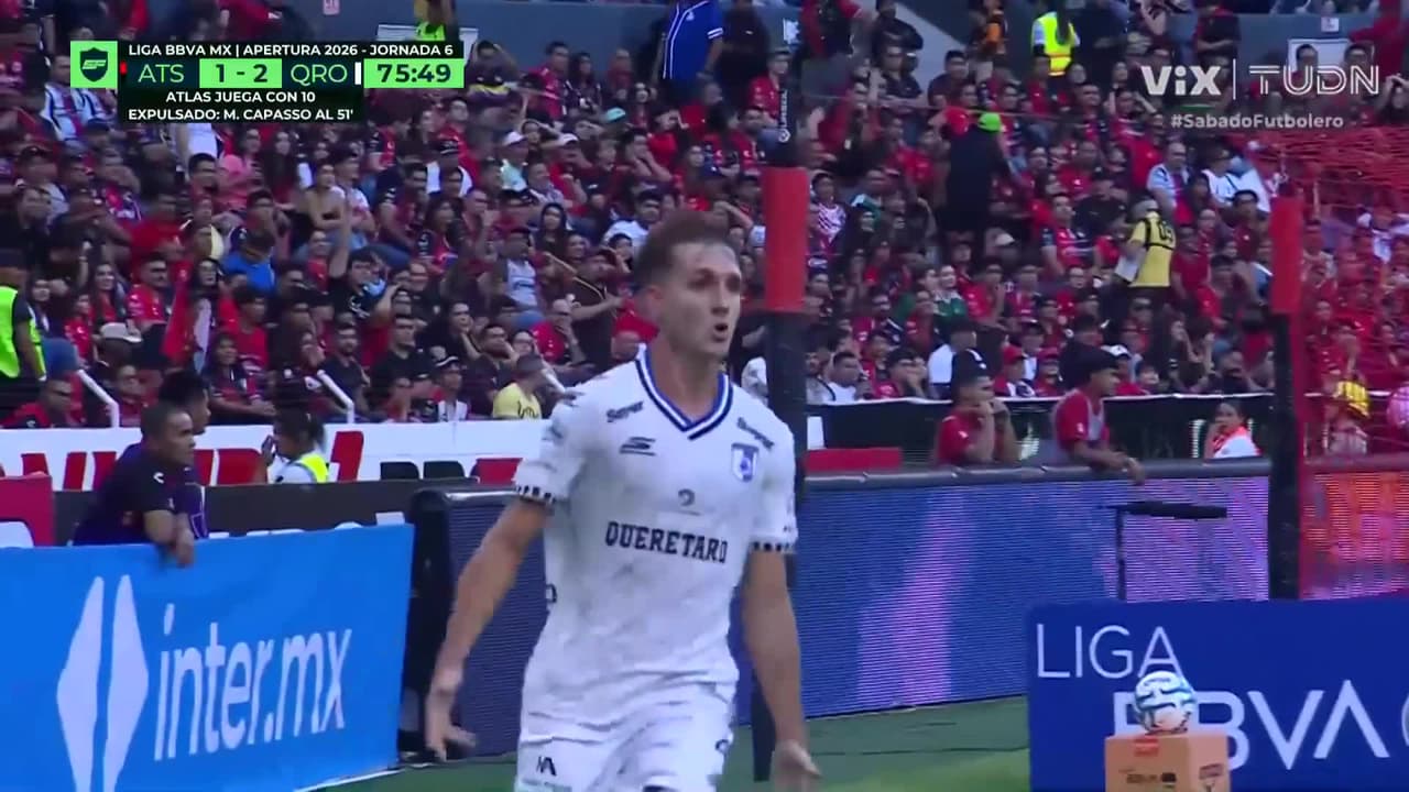 ¡Tercer gol de Gallos! Carlos Adriano anota y ya huele a goleada