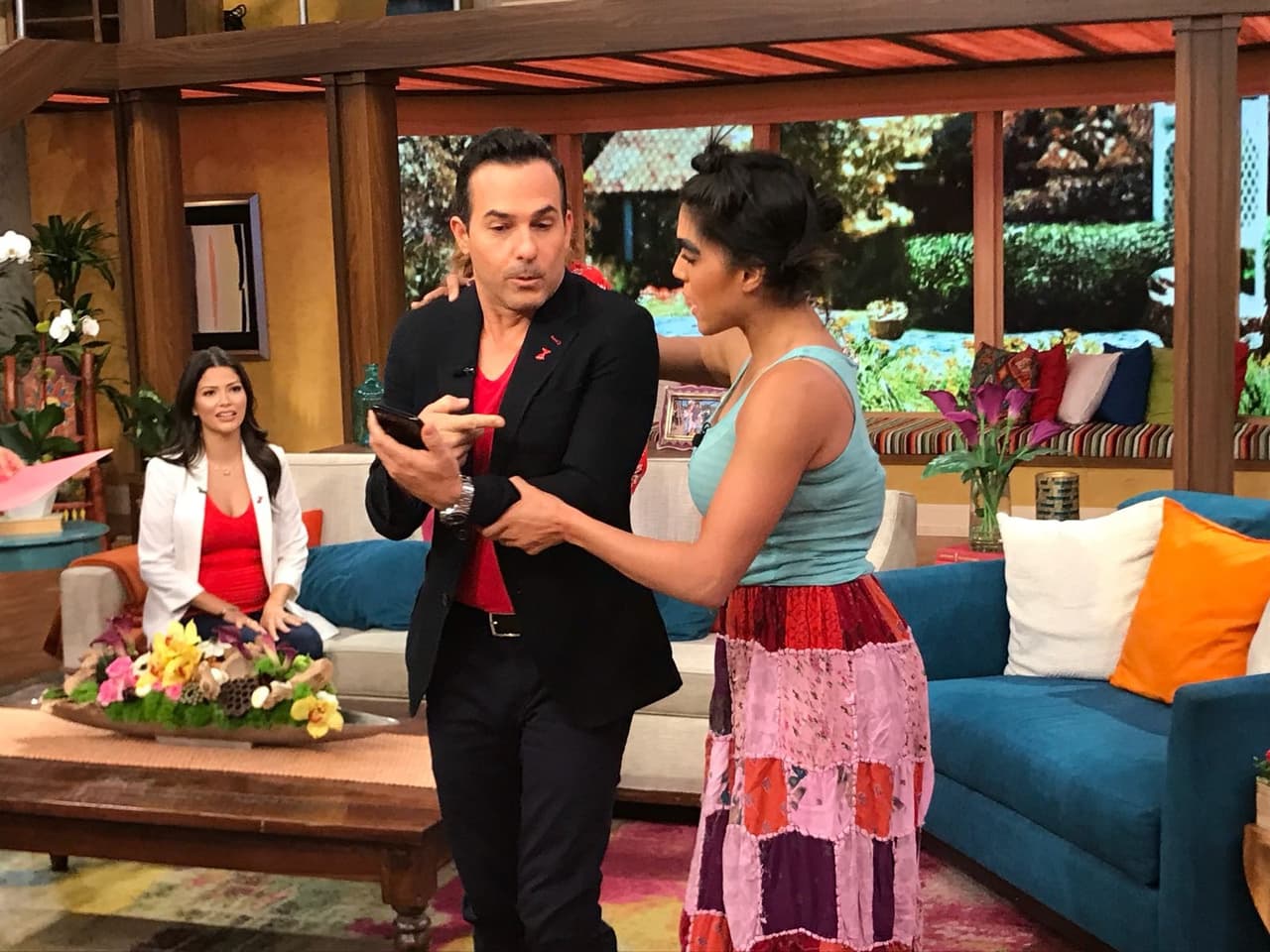 Aunque Carlos estaba un poco dudoso, parece que a Mela si le convencieron sus atributos.