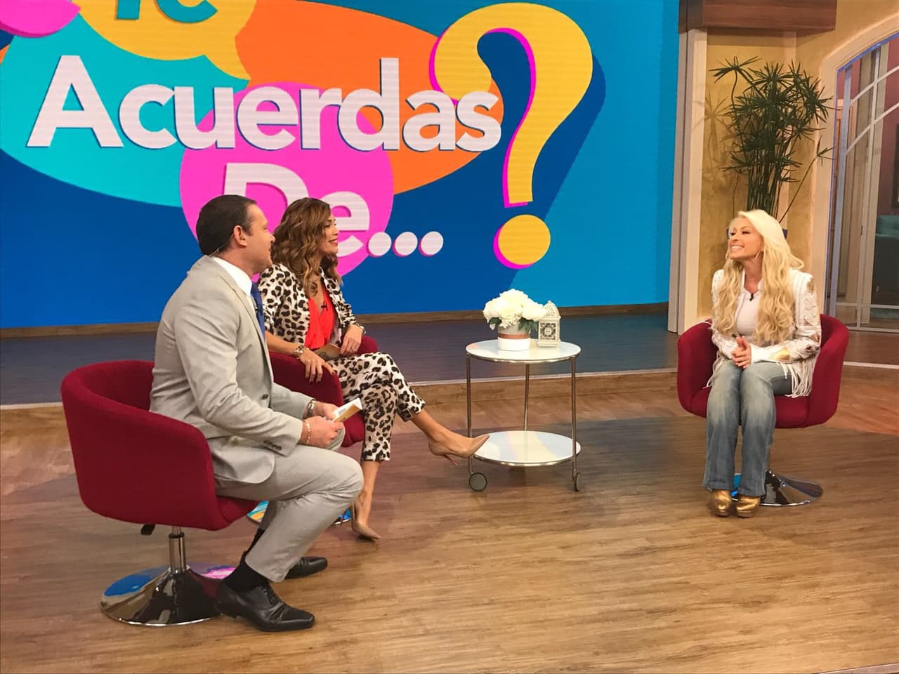 Durante el segmento ¿Te acuerdas de?, Yuri revivió una gran cantidad de momentos de su vida.