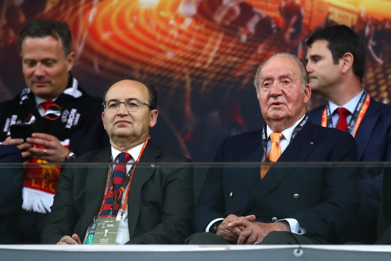 Al estadio asistió el Rey de España, Juan Carlos I, para observar el duelo entre el Liverpool y Sevilla.