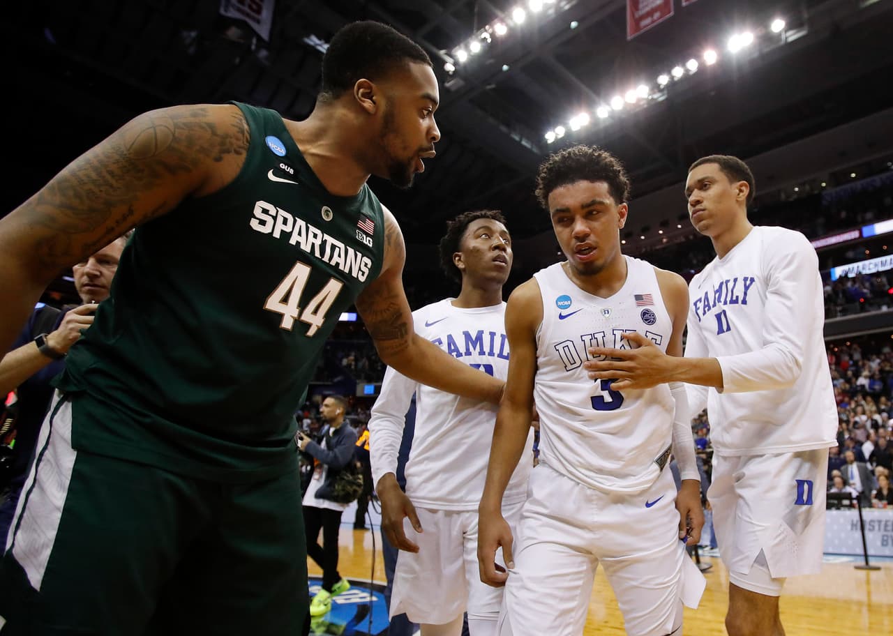 Todavía nos quedan tres partidos por delante en el NCAA Tournament, incluyendo los dos del Final Four el sábado próximo y el partido por el campoenato nacional el lunes.