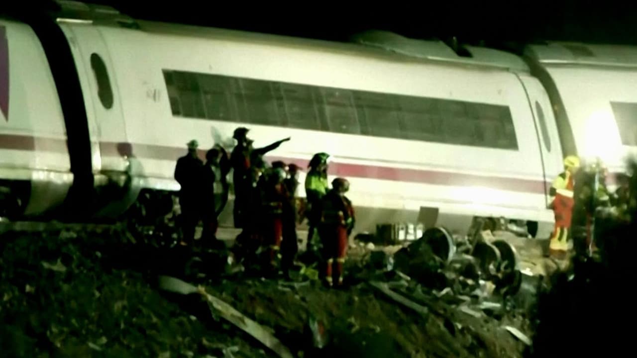 “Si ha habido negligencias, se sabrá”: Audios de los controladores revelarían detalles del choque de trenes en España