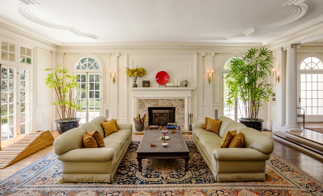 Pero en abril de 2017, Angelina Jolie pagó 25 millones de dólares.