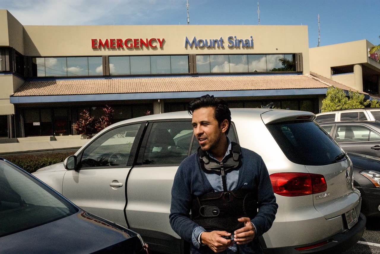 El Mount Sinai Medical Center es una especie de segundo hogar para Juan Fernando Duque. Desde el año 2014 va al hospital ubicado en Miami periódicamente a tratarse por metástasis.