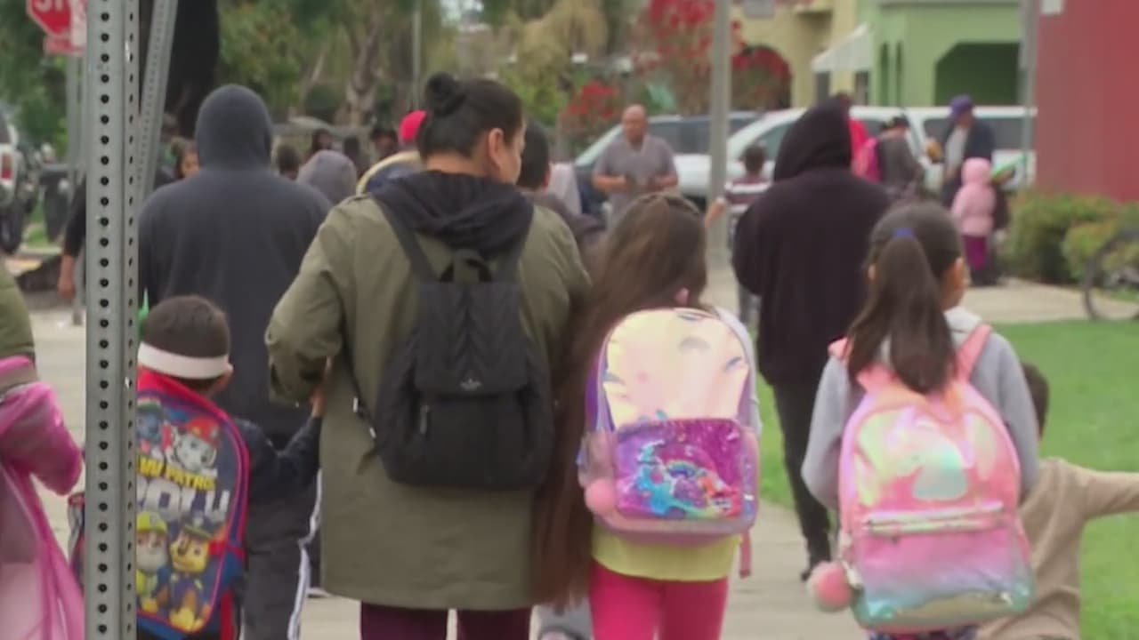 LAUSD brindará servicios a estudiantes durante cierre de escuelas por el coronavirus