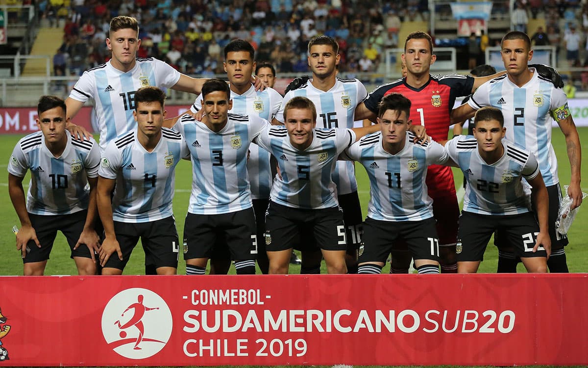Argentina se quedó con el subcampeonato al ubicarse con nueve puntos en el segundo lugar de la tabla tras caer 1-0 con Brasil en el último duelo el día.