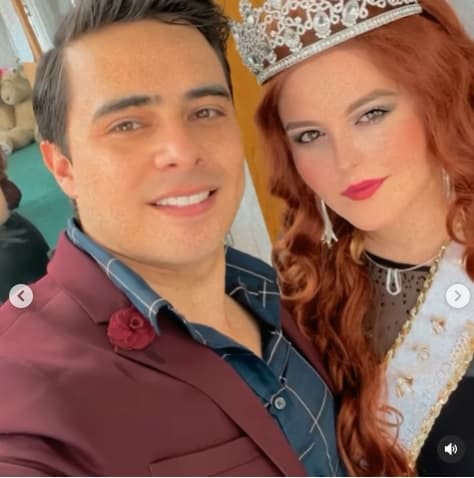 Vive actualmente en EEUU, en donde se desempeña como una de las mejores vendedoras de una reconocida marca de artículos de belleza por catálogo. 
<br>