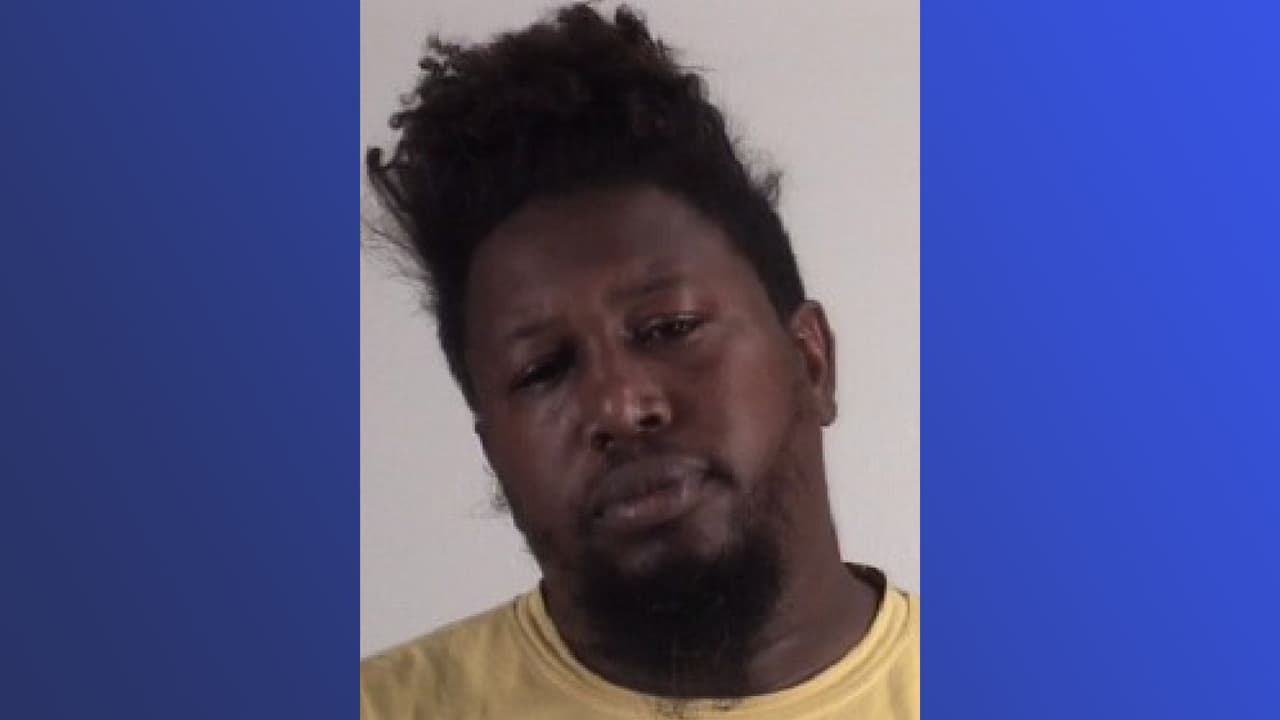 Rescatan a adolescente de un motel y arrestan a un sospechoso por tráfico sexual