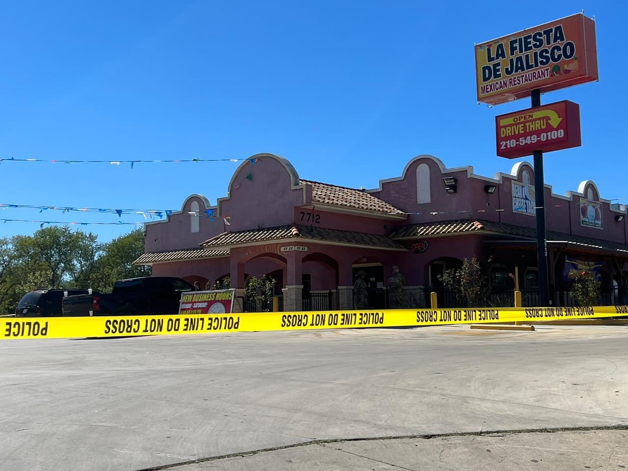 Reportan tres heridos tras tiroteo en restaurante mexicano que provocó cierre en escuela de NISD